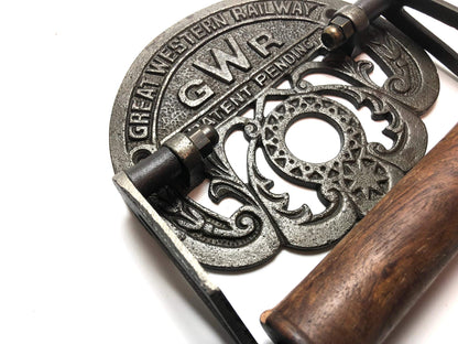 Traditional GWR railways vintage design victorian wall mounted toilet loo roll holder by Bowley and Jackson