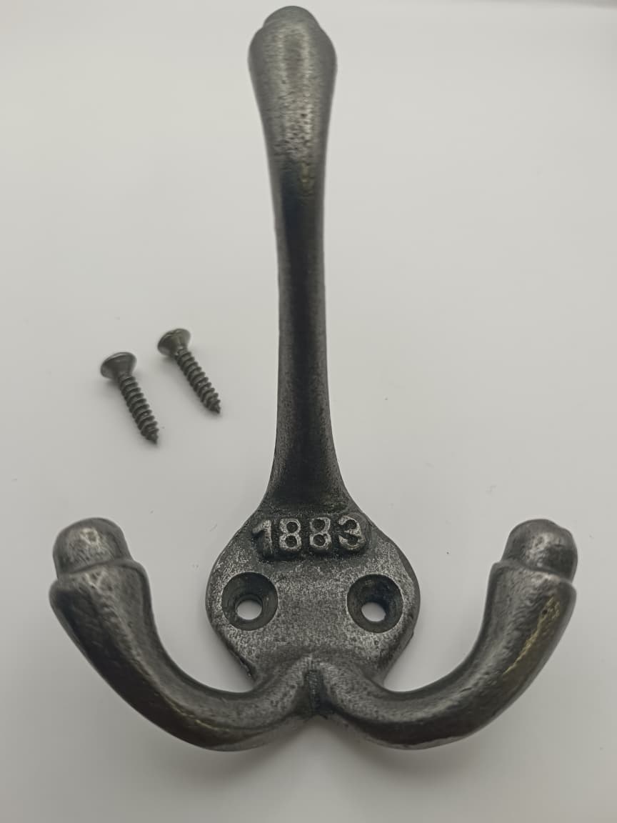 Cast Iron 1883 Antique Triple coat hook with a pair of matching woodscrews (Pack of 4)