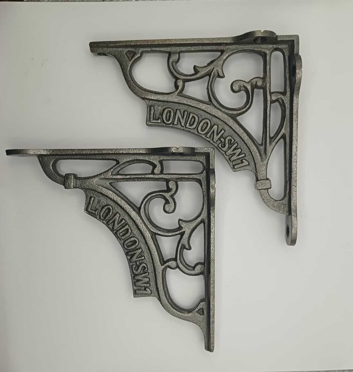 Wonderful Antique Iron 5x5'' Wall Shelf Brackets from a London SW1 (1Pair) - Cast Iron