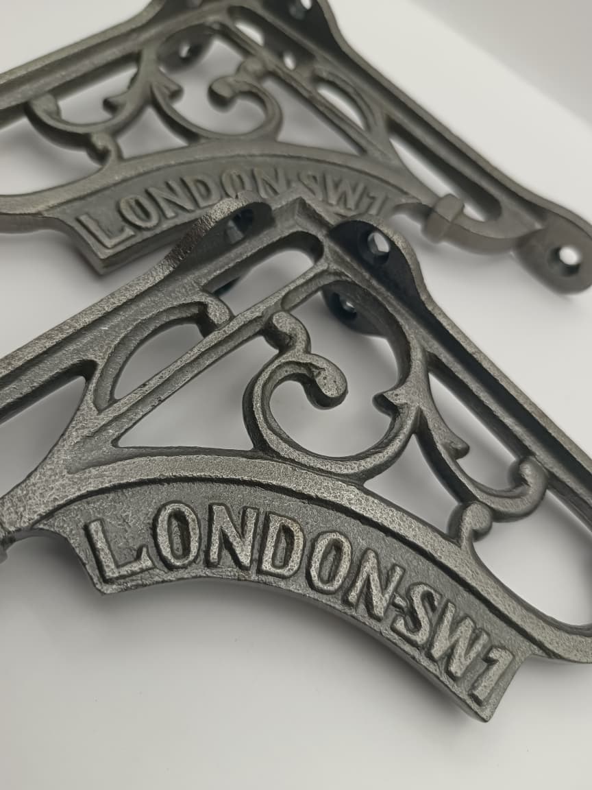 Wonderful Antique Iron 5x5'' Wall Shelf Brackets from a London SW1 (1Pair) - Cast Iron