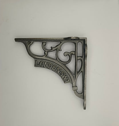 Wonderful Antique Iron 5x5'' Wall Shelf Brackets from a London SW1 (1Pair) - Cast Iron