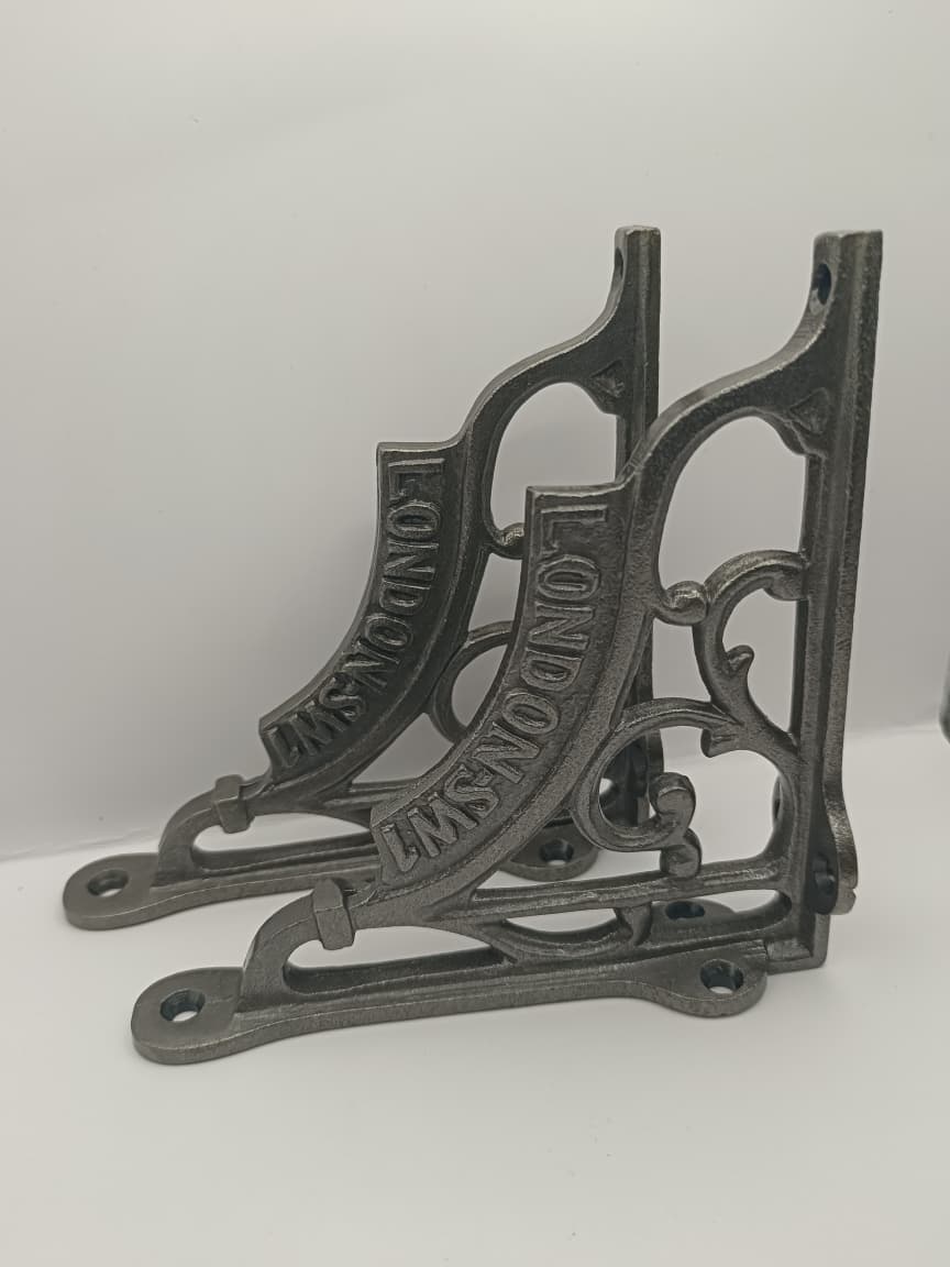Wonderful Antique Iron 5x5'' Wall Shelf Brackets from a London SW1 (1Pair) - Cast Iron