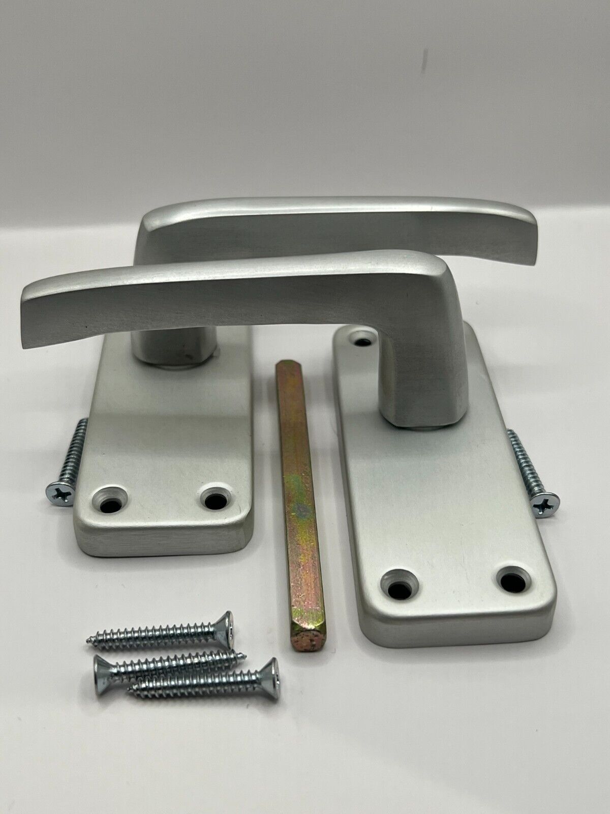 Pair Of Modern Victorian Straight Aluminium Finish Lever Latch Door Handle 4