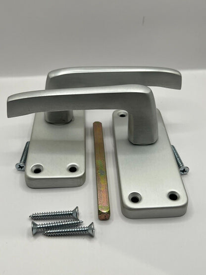 Pair Of Modern Victorian Straight Aluminium Finish Lever Latch Door Handle 4